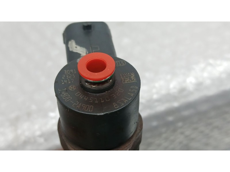 Recambio de inyector para kia cee´d (jd) 1.6 crdi 110 referencia OEM IAM   