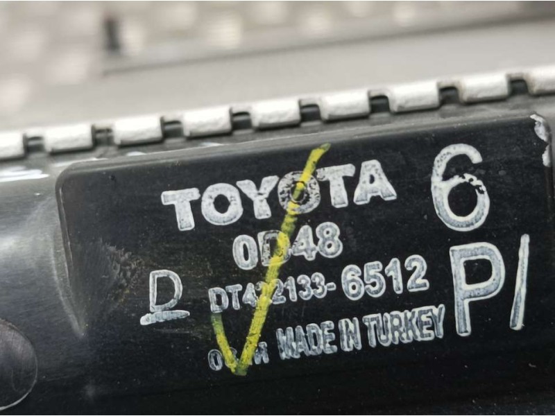 Recambio de radiador agua para toyota auris active referencia OEM IAM 4221336512  