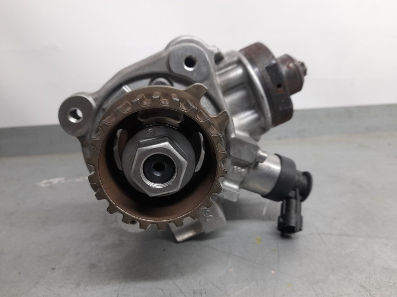 Recambio de bomba alta presion para ford transit courier b460 furgoneta/monovolumen 1.5 tdci referencia OEM IAM 0445010577 BOSCH