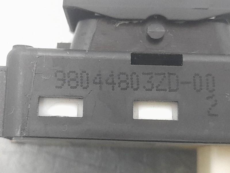 Recambio de mando elevalunas delantero derecho para peugeot 3008 ii suv (mc_, mr_, mj_, m4_) 1.5 bluehdi 130 referencia OEM IAM 