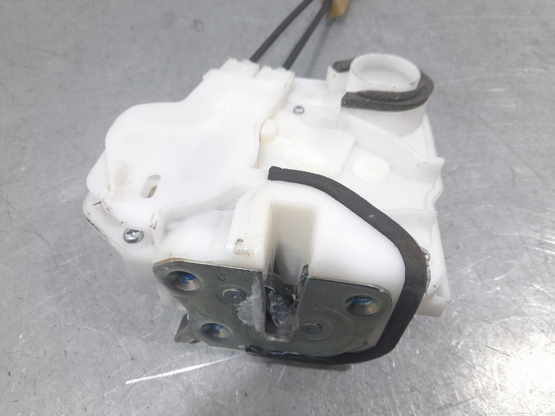 Recambio de cerradura puerta delantera derecha para mitsubishi asx (ga_w_) 1.6 di-d referencia OEM IAM 5715A726  