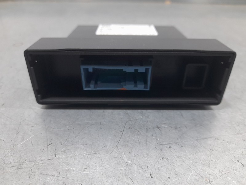 Recambio de modulo electronico para peugeot 2008 ii (ud_, us_, uy_, uj_, ur_, uc_) 1.2 puretech 130 referencia OEM IAM 984668798