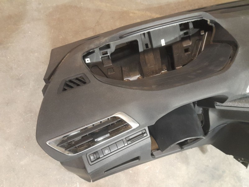 Recambio de kit airbag para peugeot 3008 ii suv (mc_, mr_, mj_, m4_) 1.5 bluehdi 130 referencia OEM IAM 98105497ZD C/SALPICADERO