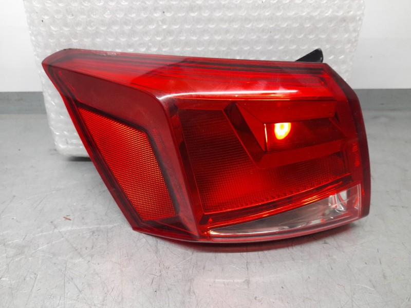 Recambio de piloto trasero izquierdo exterior para seat arona style edition referencia OEM IAM 6F9945095B  EXTERIOR