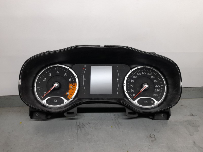 Recambio de cuadro instrumentos para jeep renegade sport fwd referencia OEM IAM 735686233  