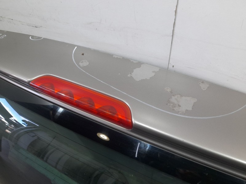 Recambio de porton trasero para citroën c3 picasso seduction referencia OEM IAM 8701AQ  