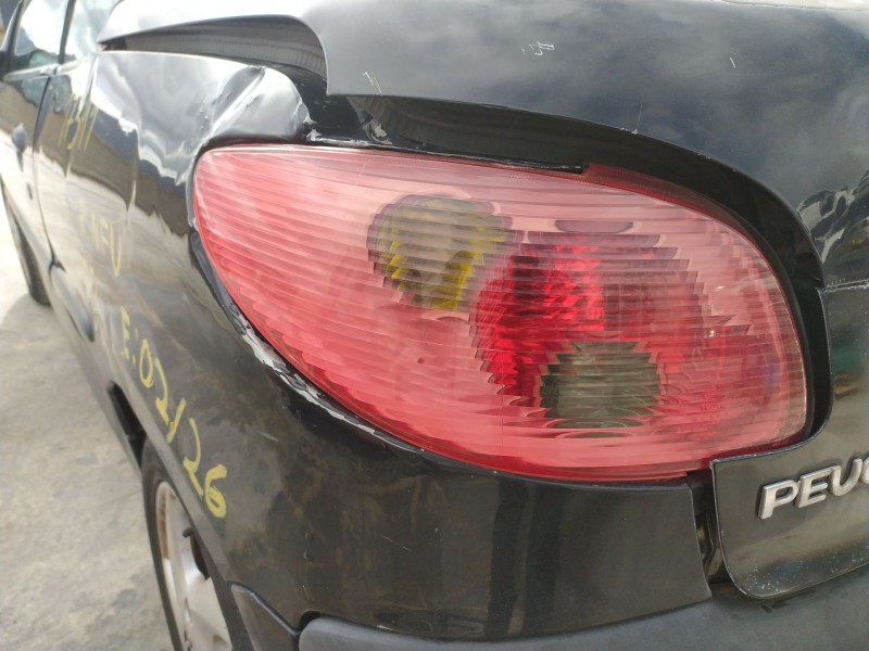 Recambio de piloto trasero izquierdo para peugeot 206 cc (2d) 1.6 16v (2dnfuf, 2dnfur) referencia OEM IAM   