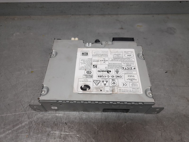 Recambio de sistema audio / radio para citroën c3 iii (sx) 1.2 vti 82 referencia OEM IAM 9821908880 CONTINENTAL 