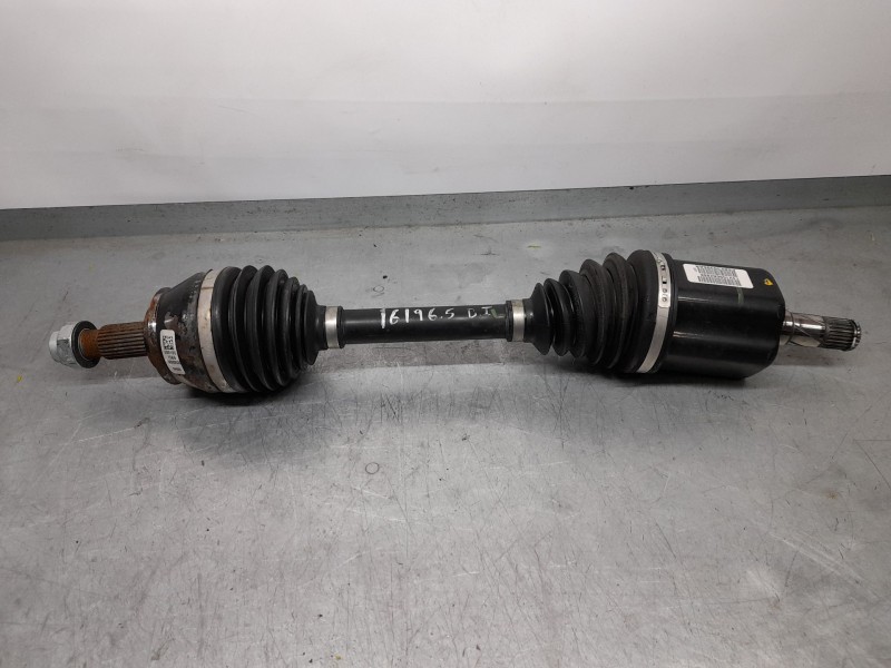 Recambio de transmision delantera izquierda para jeep cherokee limited 4x2 referencia OEM IAM P68239396AB  