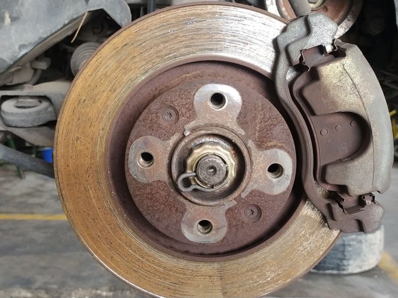 Recambio de mangueta delantera derecha para peugeot 206 cc (2d) 1.6 16v (2dnfuf, 2dnfur) referencia OEM IAM   