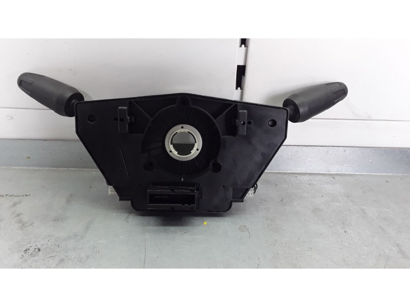 Recambio de com 2000 para opel corsa d selective referencia OEM IAM 13142283 12274700 DELPHI