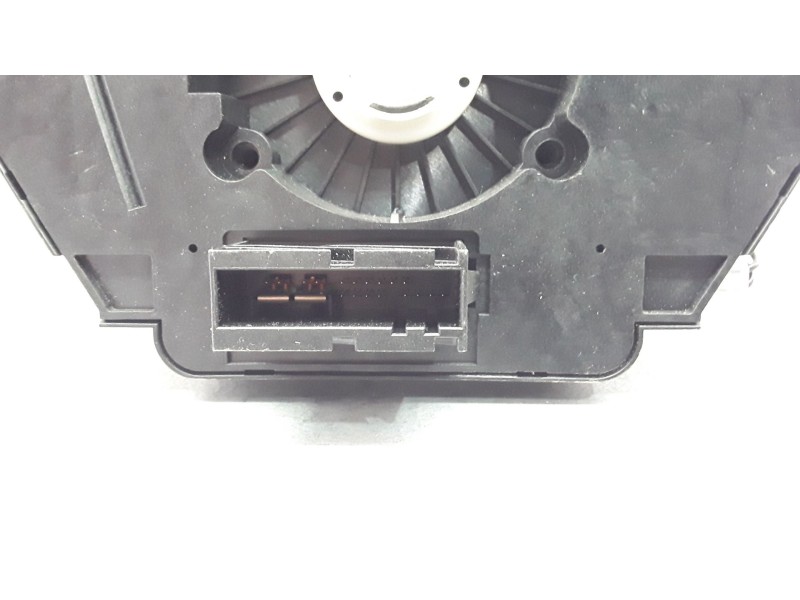 Recambio de com 2000 para opel corsa d selective referencia OEM IAM 13142283 12274700 DELPHI