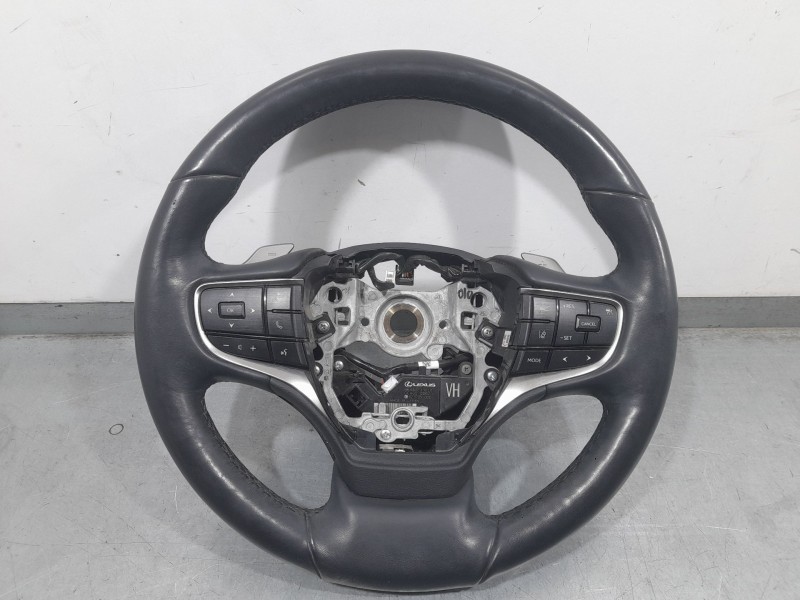 Recambio de volante para lexus es 300h referencia OEM IAM 864A133010  