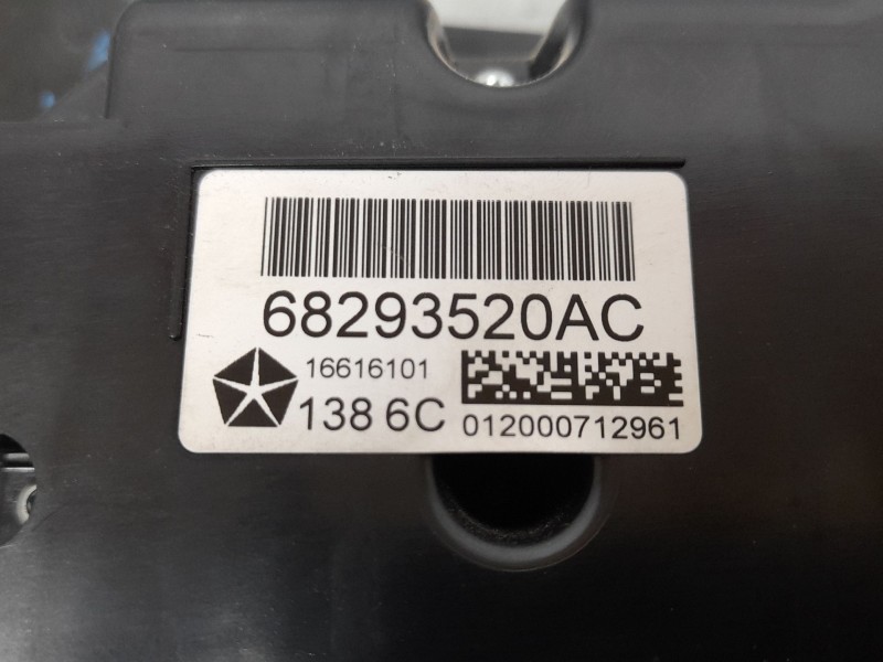 Recambio de mando climatizador para jeep cherokee limited 4x2 referencia OEM IAM 68293520AC  