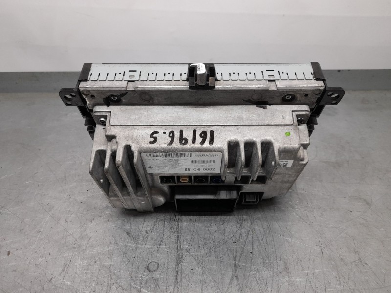 Recambio de sistema navegacion gps para jeep cherokee limited 4x2 referencia OEM IAM Z8365216AB HARMAN 