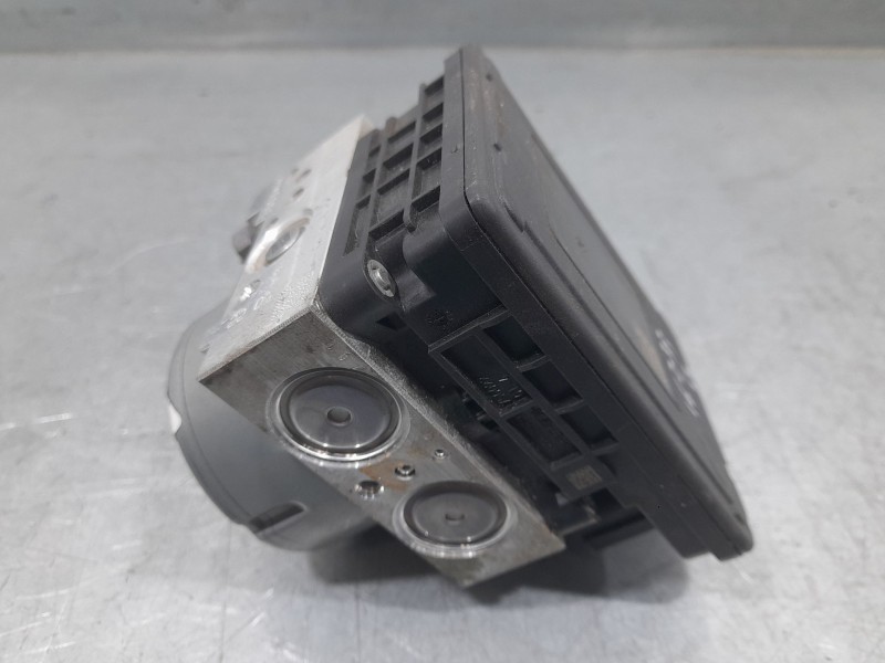 Recambio de abs para dacia sandero essential referencia OEM IAM 476604105R  