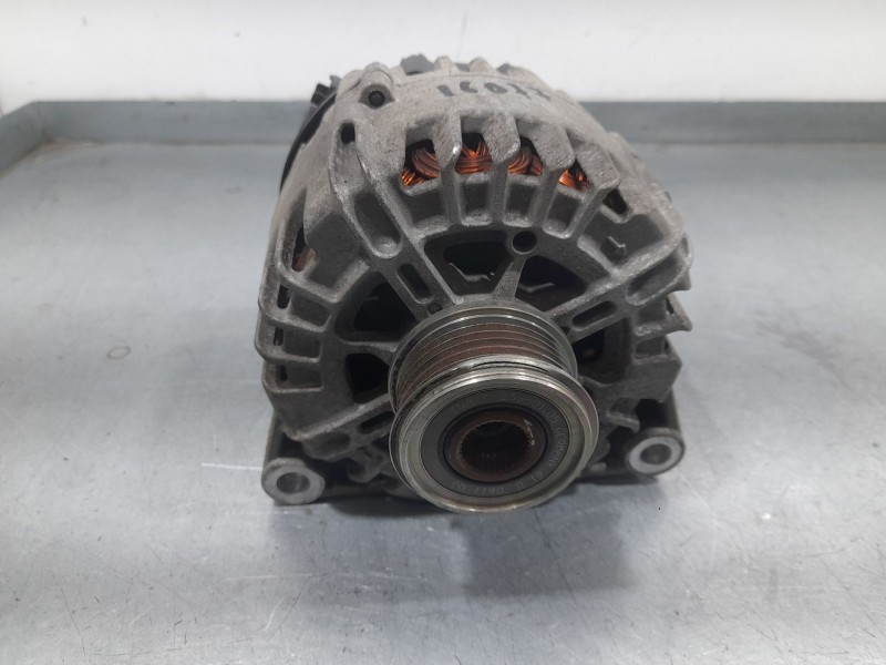 Recambio de alternador para citroën c3 picasso seduction referencia OEM IAM 9678048880 CL15 VALEO