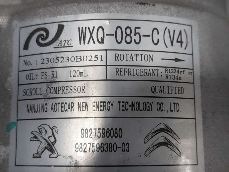 Recambio de compresor aire acondicionado para opel corsa f gs referencia OEM IAM 9827596080  