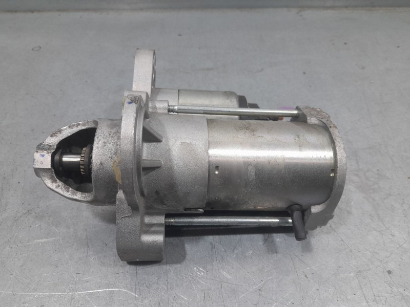 Recambio de motor arranque para dacia sandero essential referencia OEM IAM 233008820R  