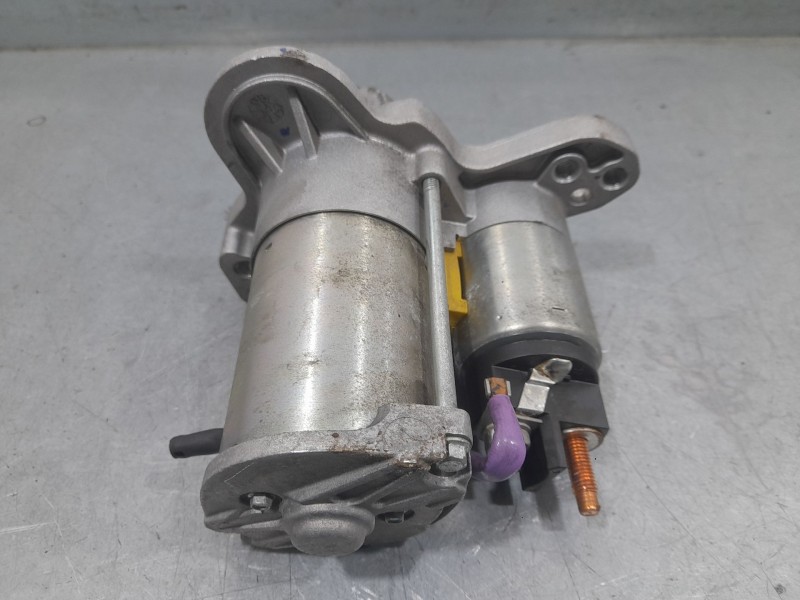 Recambio de motor arranque para dacia sandero essential referencia OEM IAM 233008820R  
