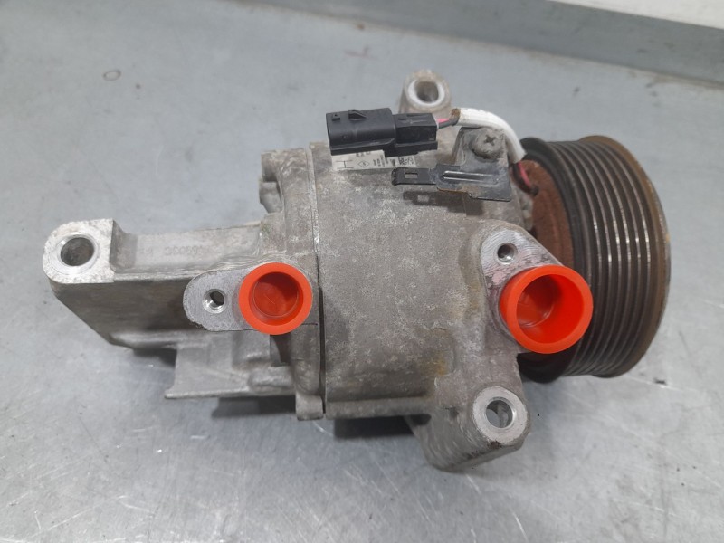 Recambio de compresor aire acondicionado para dacia logan ii tce 90 lpg referencia OEM IAM 926005689R DKCV09Z VALEO