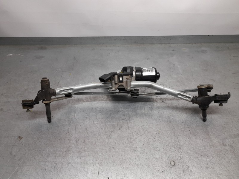 Recambio de motor limpia delantero para peugeot 2008 (p1) allure referencia OEM IAM 9824784980  VALEO