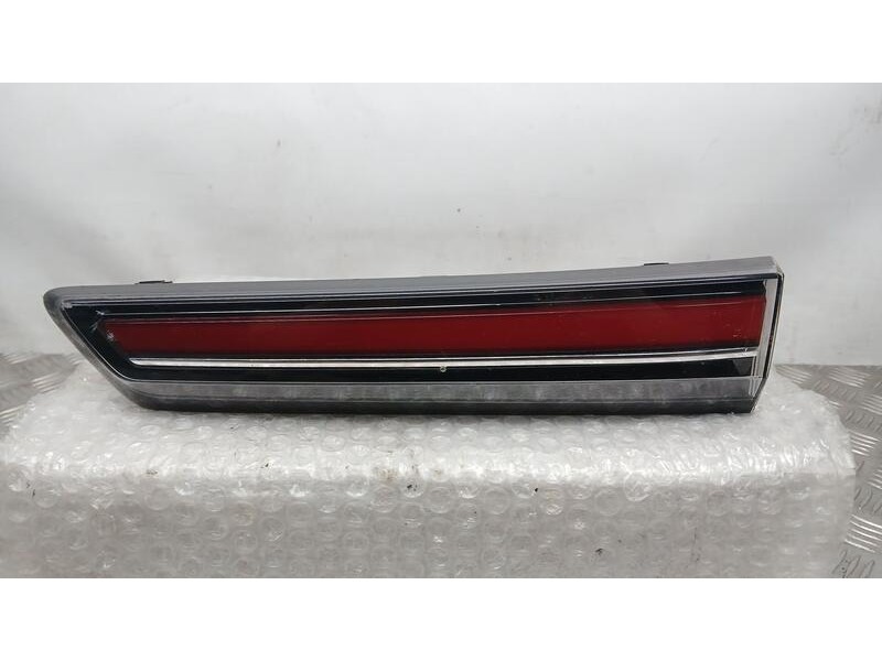 Recambio de piloto trasero derecho para opel mokka elegance referencia OEM IAM 9833944580  