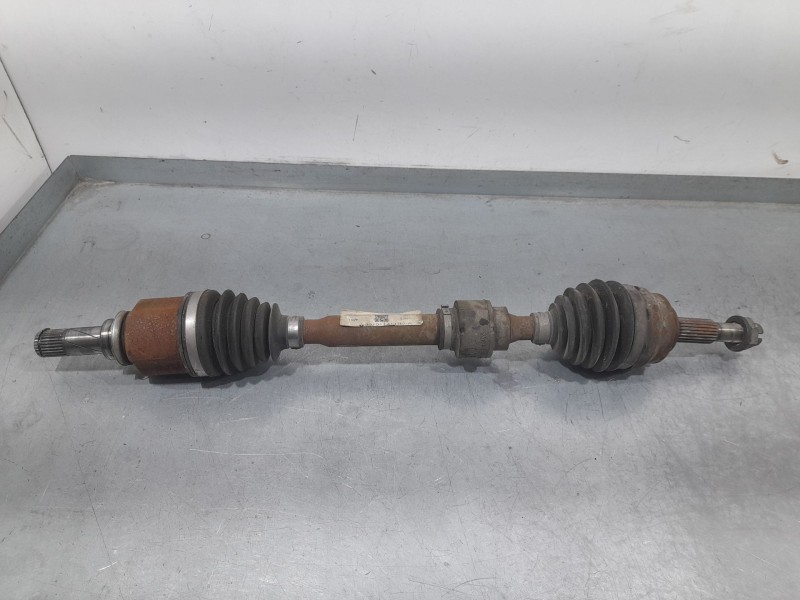 Recambio de transmision delantera izquierda para dacia sandero essential referencia OEM IAM 391011411R  