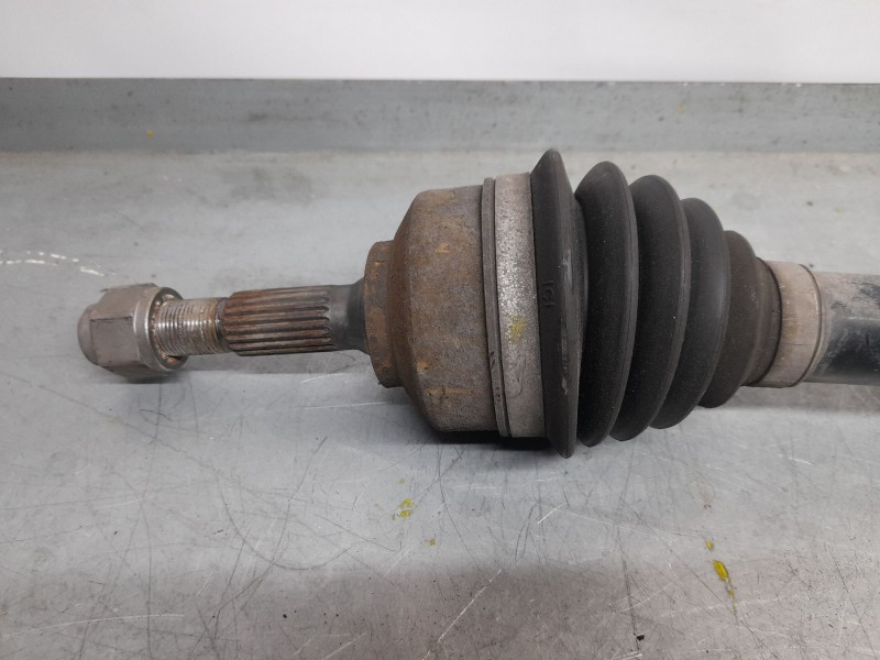 Recambio de transmision delantera derecha para citroën c3 iii (sx) 1.2 vti 82 referencia OEM IAM 9801611280  