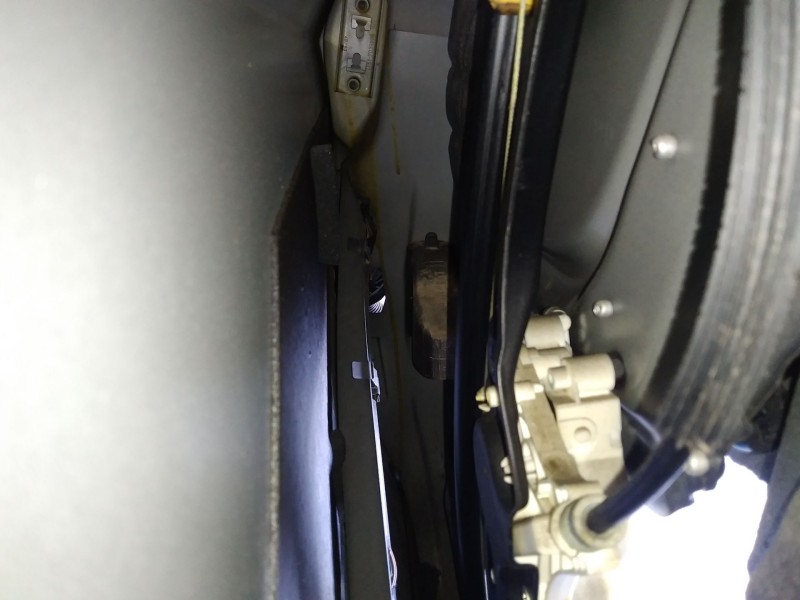 Recambio de elevalunas trasero izquierdo para bmw x5 (e70) 3.0 d referencia OEM IAM 51357166381  ELECTRICO