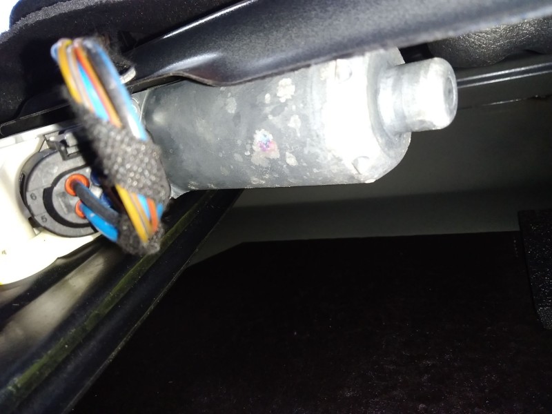 Recambio de elevalunas trasero izquierdo para bmw x5 (e70) 3.0 d referencia OEM IAM 51357166381  ELECTRICO