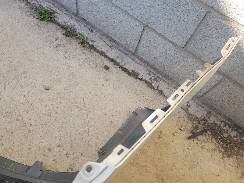 Recambio de paragolpes trasero para renault talisman (lp_) 1.5 dci 110 referencia OEM IAM 850101141R  TOCADO