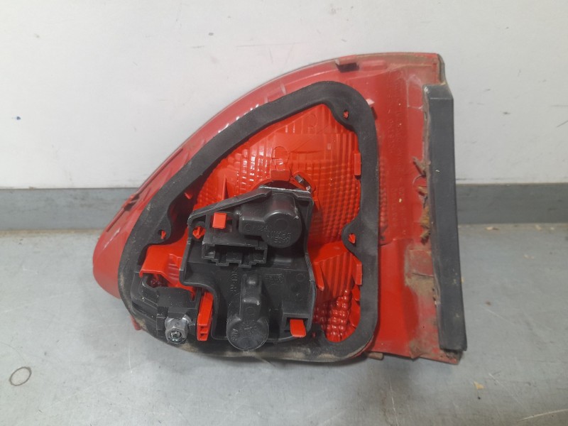 Recambio de piloto trasero derecho interior para seat exeo (3r2) 2.0 tdi referencia OEM IAM 3R5945094B  