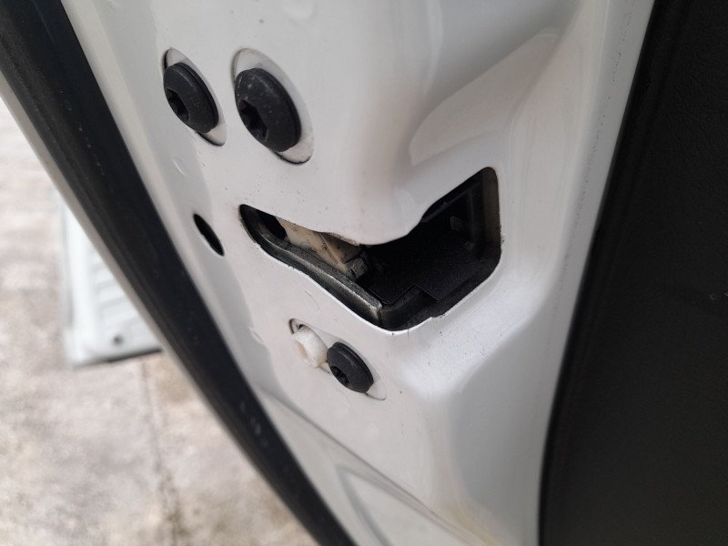 Recambio de cerradura puerta trasera izquierda para fiat tipo hatchback (356_, 357_) 1.3 d (356hxh1a) referencia OEM IAM 5198348