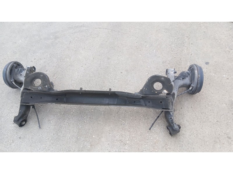 Recambio de puente trasero para nissan micra v (k14) 5 puertas referencia OEM IAM 555015FA3A  TAMBOR , 5 TORNILLOS , C/ ABS
