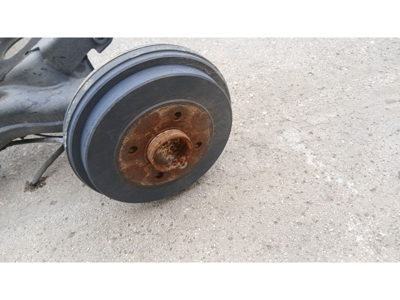 Recambio de puente trasero para nissan micra v (k14) 5 puertas referencia OEM IAM 555015FA3A  TAMBOR , 5 TORNILLOS , C/ ABS
