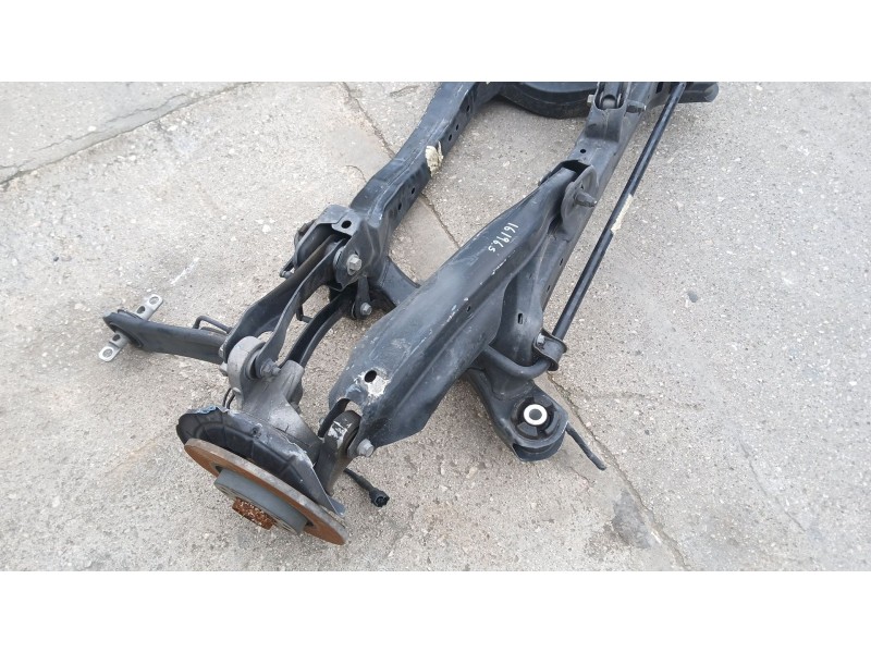 Recambio de puente trasero para jeep cherokee limited 4x2 referencia OEM IAM 04877382AF  DISCO , 5 TORNILLOS , C/ ABS