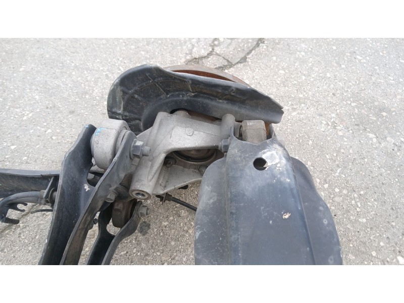 Recambio de puente trasero para jeep cherokee limited 4x2 referencia OEM IAM 04877382AF  DISCO , 5 TORNILLOS , C/ ABS