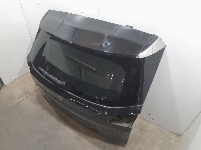 Recambio de porton trasero para peugeot 3008 gt-line referencia OEM IAM 1617409480  RAYADO