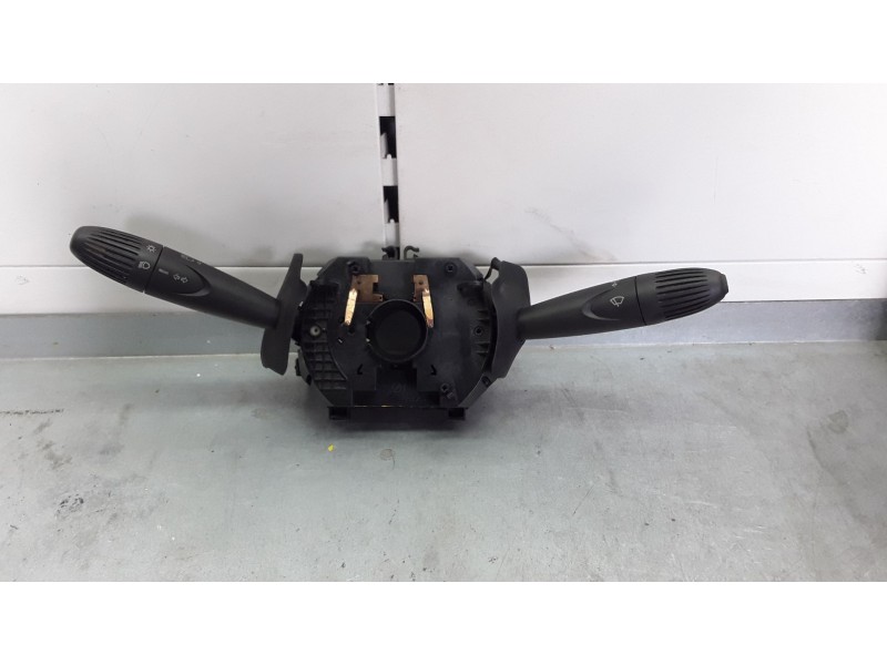 Recambio de mando luces y limpia para fiat doblo (119) 1.3 16v jtd actual multijet referencia OEM IAM 7353741890  
