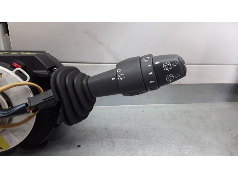 Recambio de mando luces y limpia para fiat stilo (192) 1.9 120 racing multijet referencia OEM IAM 07353682490  