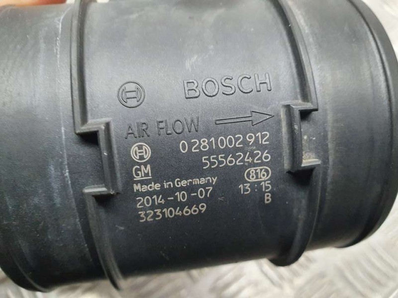 Recambio de caudalimetro para opel zafira tourer expression referencia OEM IAM 55562426 0281002912 BOSCH