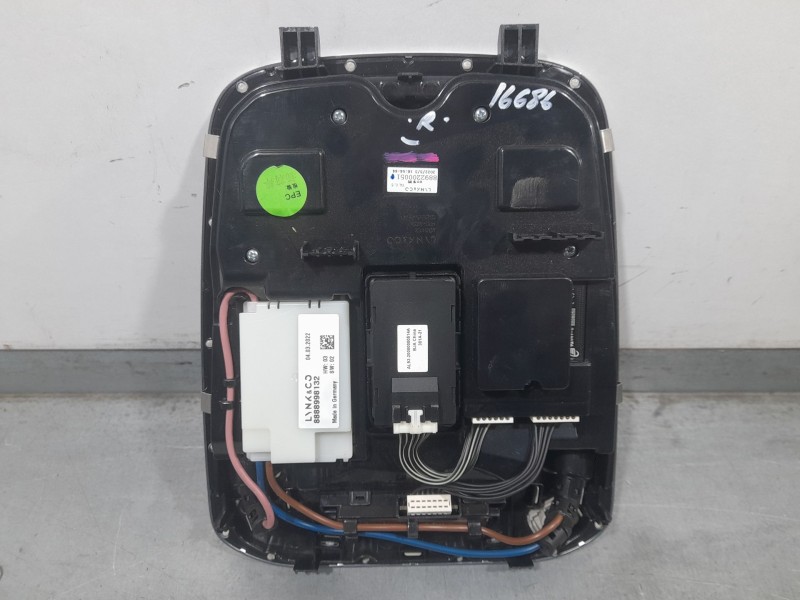 Recambio de luz interior para lynk & co 01 phev referencia OEM IAM 8892200051  