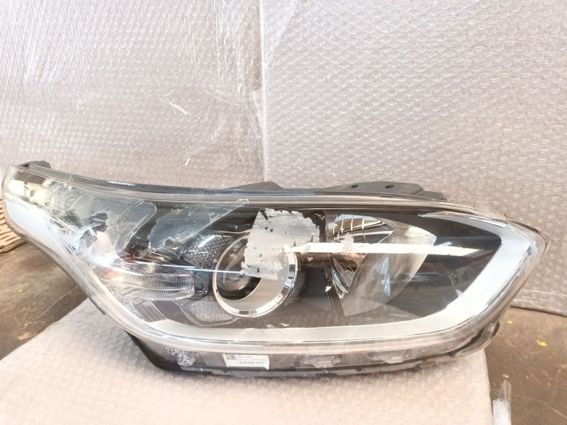 Recambio de faro derecho para kia ceed (cd) 1.0 t-gdi referencia OEM IAM 92102J7050  