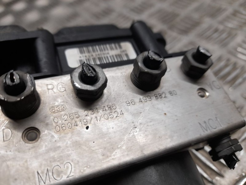 Recambio de abs para citroën c4 coupe collection referencia OEM IAM 9649988280 0265231486 