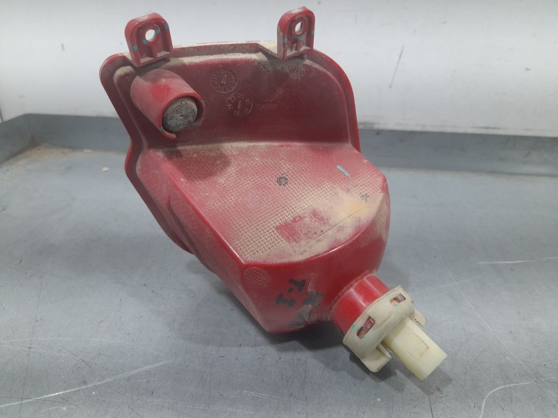 Recambio de piloto trasero izquierdo paragolpes para peugeot 3008 allure pack referencia OEM IAM 9811718480  