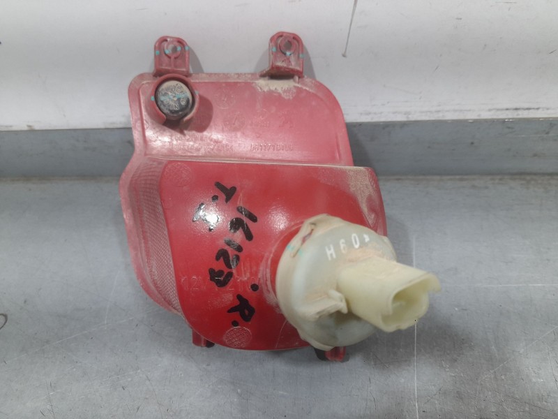 Recambio de piloto trasero izquierdo paragolpes para peugeot 3008 allure pack referencia OEM IAM 9811718480  