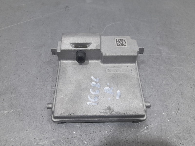 Recambio de camara para lynk & co 01 phev referencia OEM IAM 8892669680  