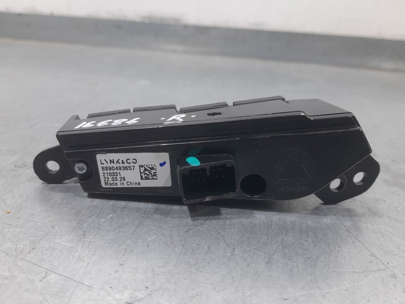 Recambio de mando multifuncion para lynk & co 01 phev referencia OEM IAM 8890493657 CLIMA 