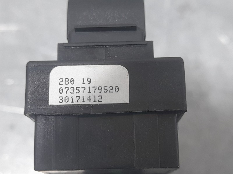 Recambio de mando elevalunas trasero izquierdo para fiat tipo hatchback (356_, 357_) 1.4 (356hxa1b) referencia OEM IAM 735717952